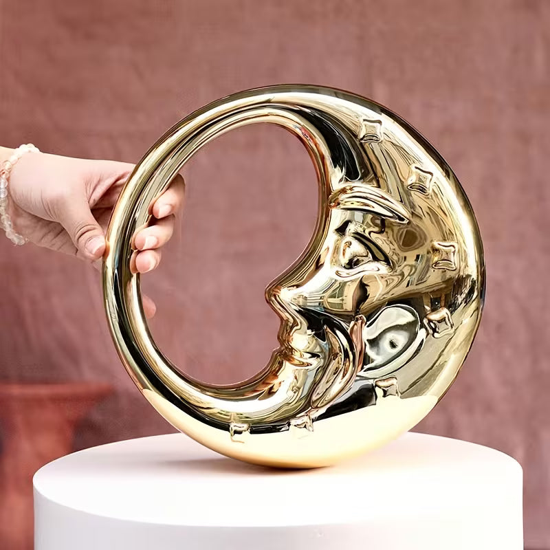 Sculptural Moon Face Clutch – Metallic Statement Evening Bag